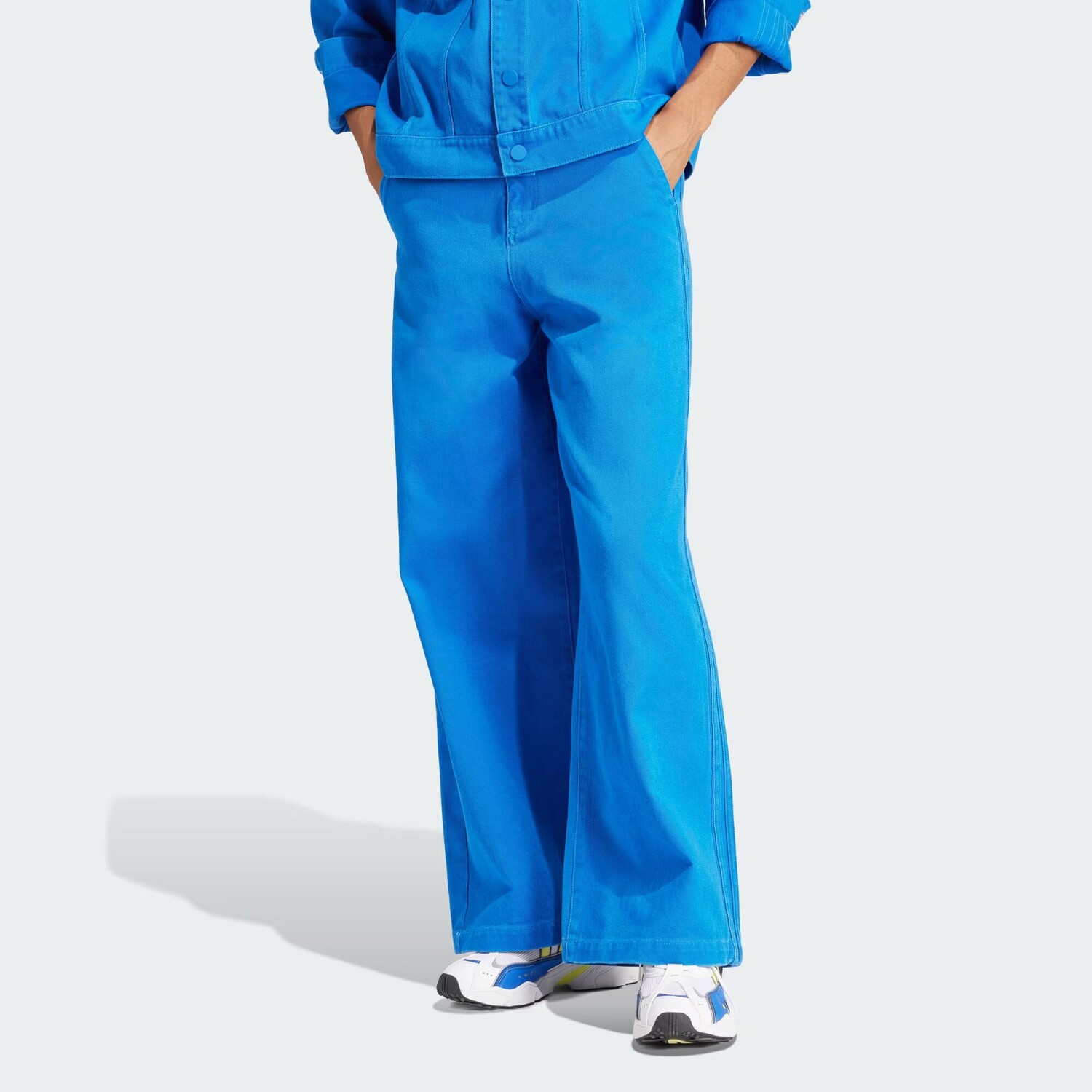 

KSENIASCHNAIDER Окрашенные джинсы с 3 полосками Adidas, цвет Blue
