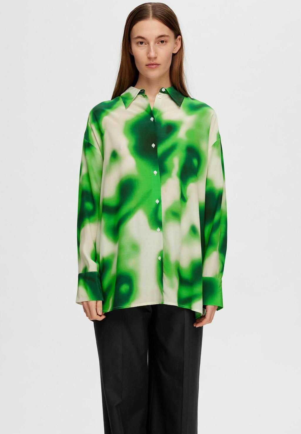 

Рубашка Selected Femme ПРИНТ, цвет classic green