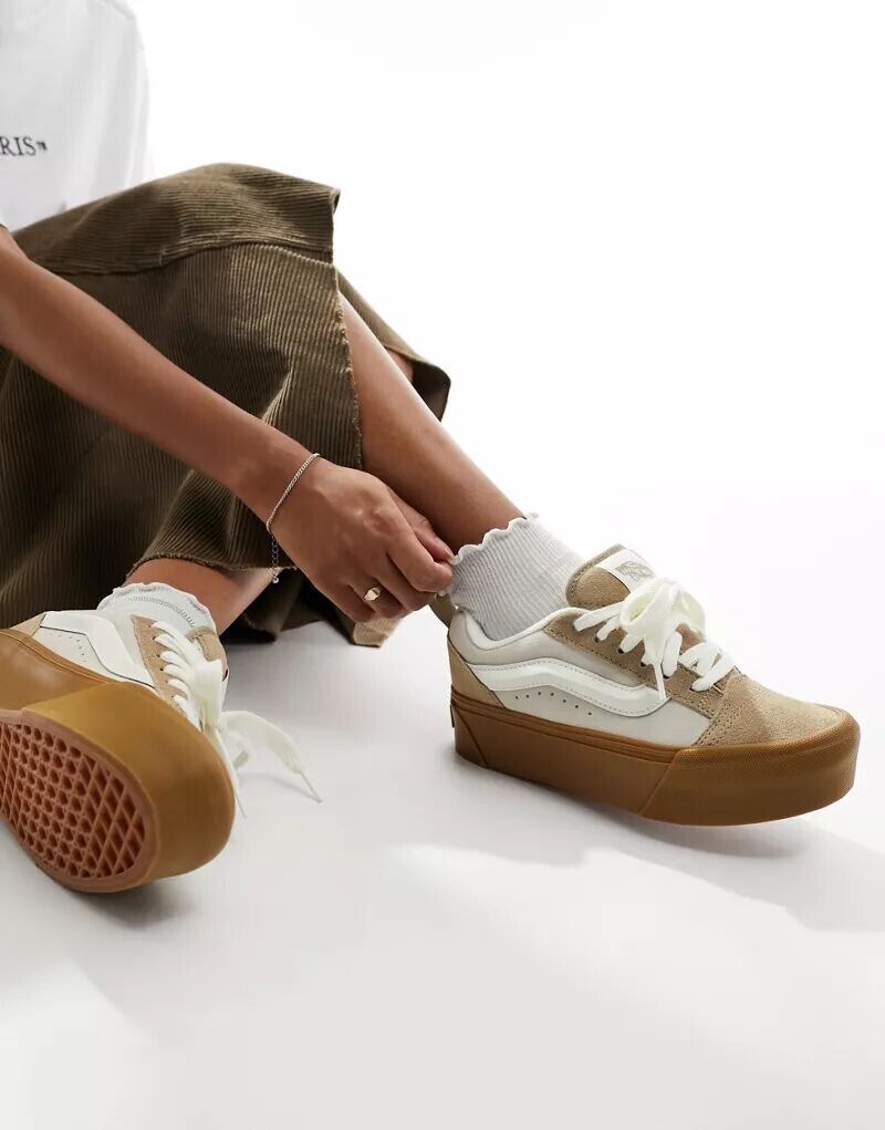 

Светло-коричневые кроссовки Vans Knu Stack на резиновой подошве