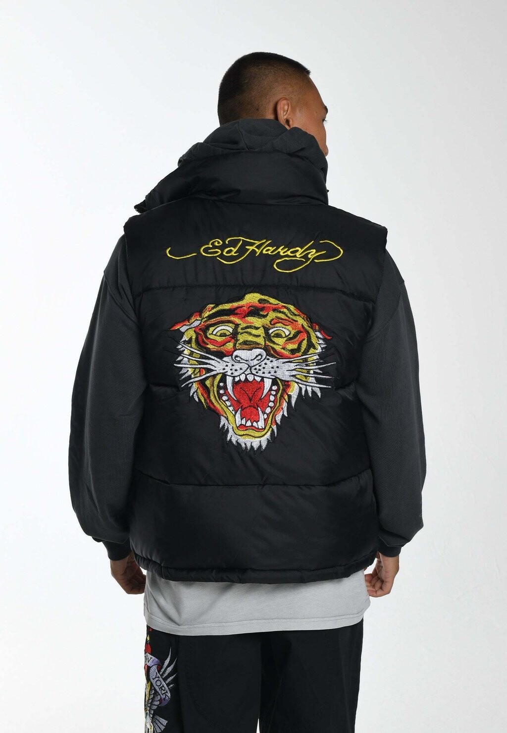 

Жилет Ed Hardy, черный