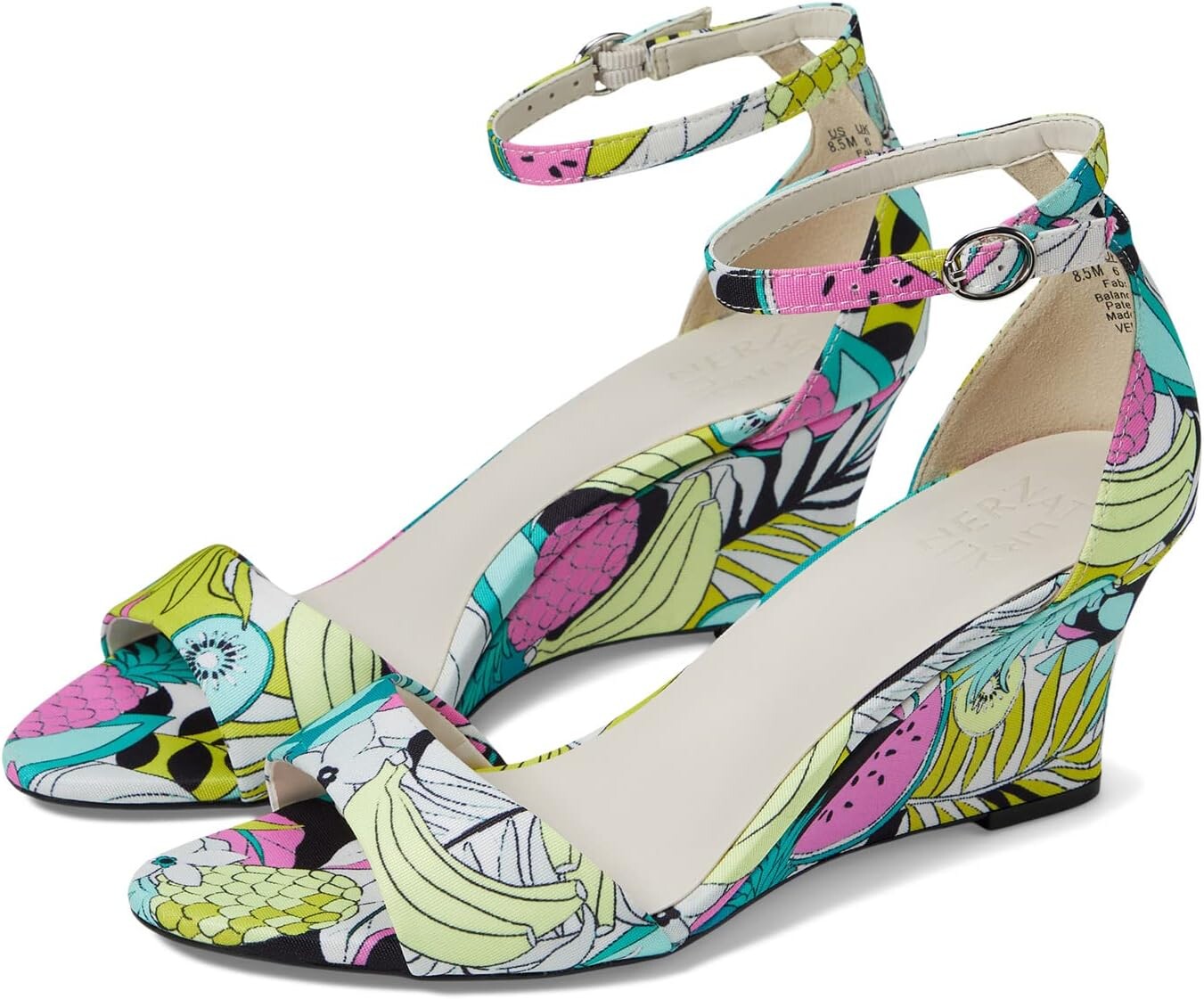 

Босоножки Vera-Wedge Naturalizer, цвет Pink Floral Fabric