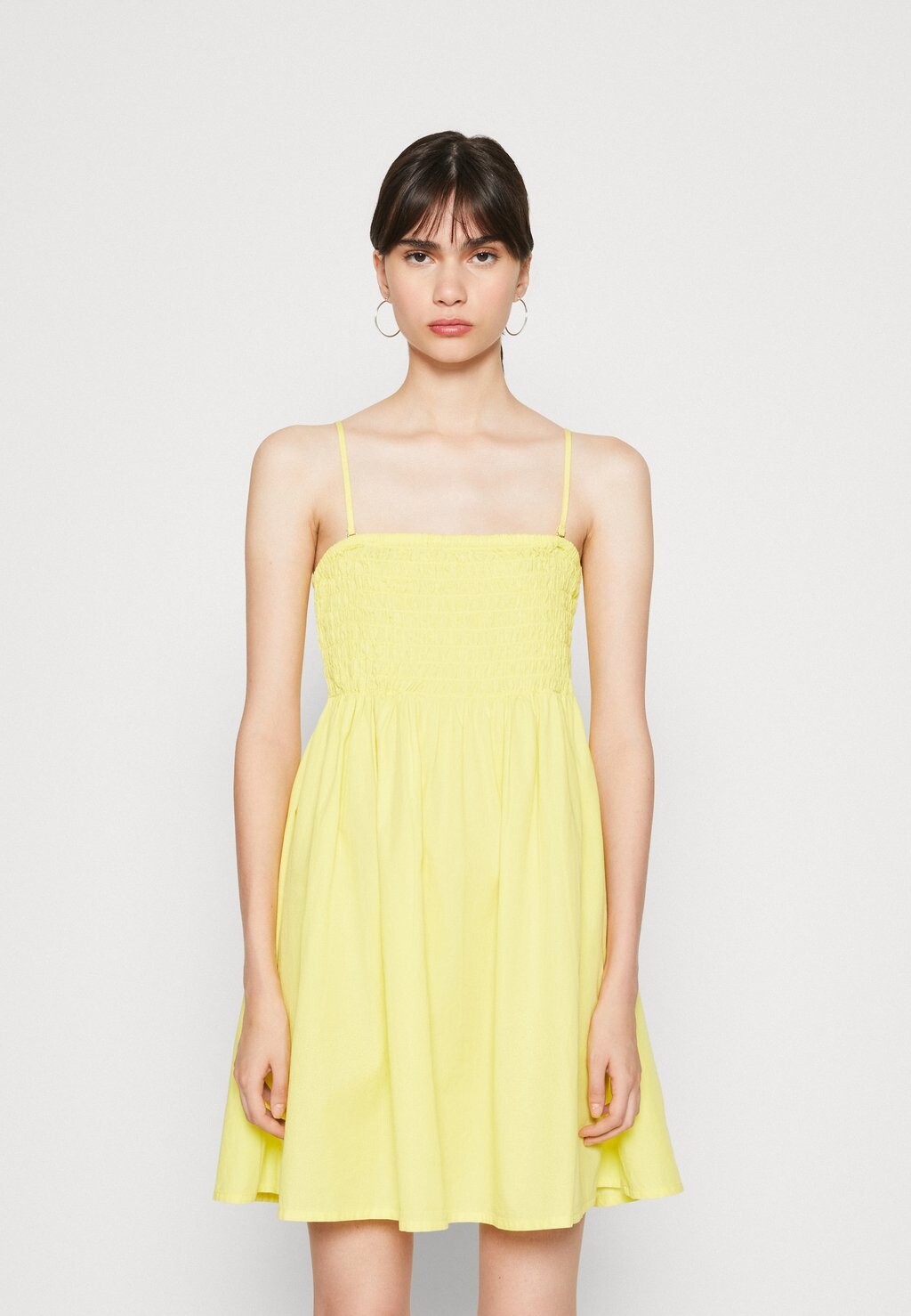 

Повседневное платье Gina Tricot