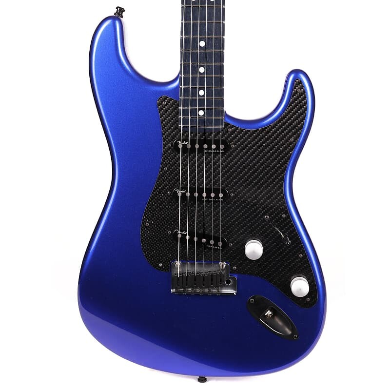 

Электрогитара Fender Custom Shop Lexus LC Stratocaster Structural Blue