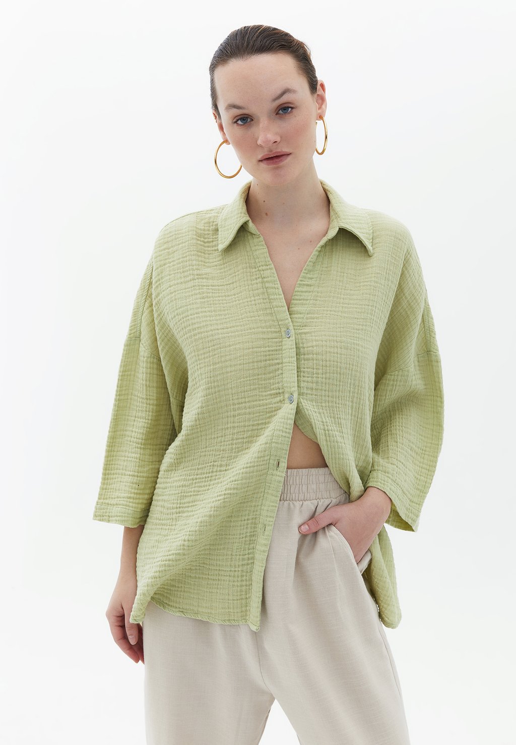 Блузка-рубашка OVERSIZE OXXO, цвет lint цена и фото