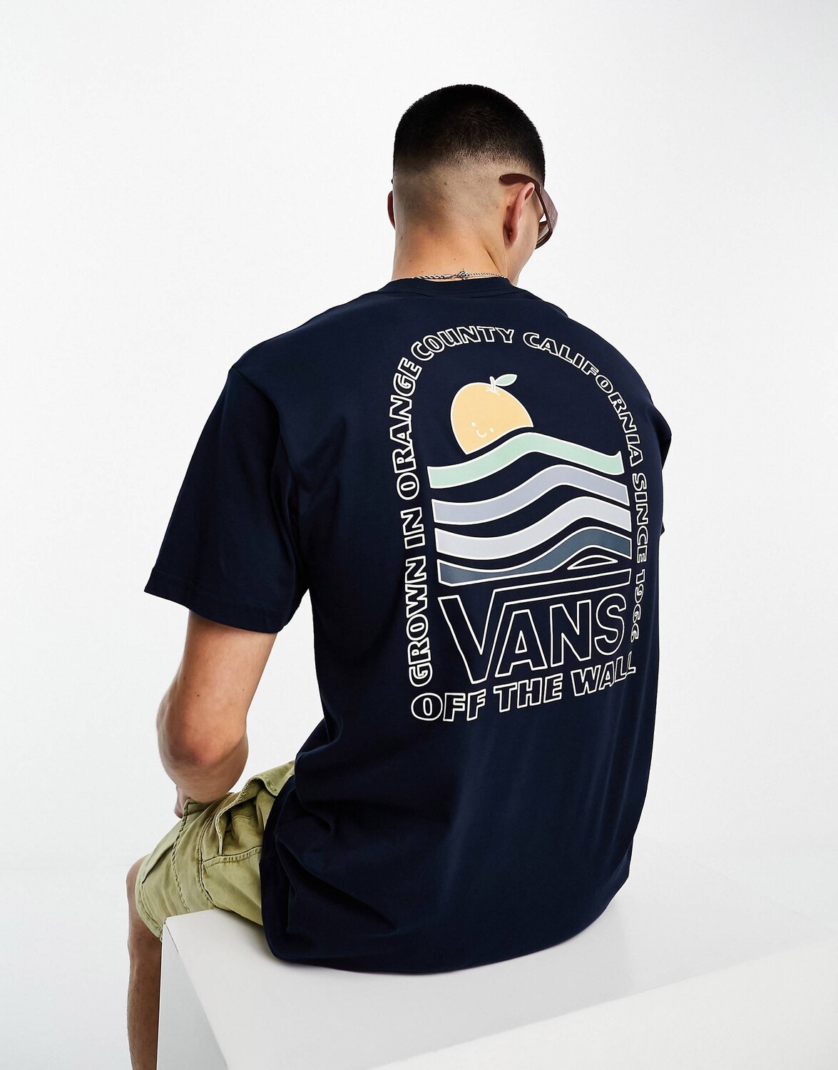 

Темно-синяя футболка с принтом Vans oc, Синий