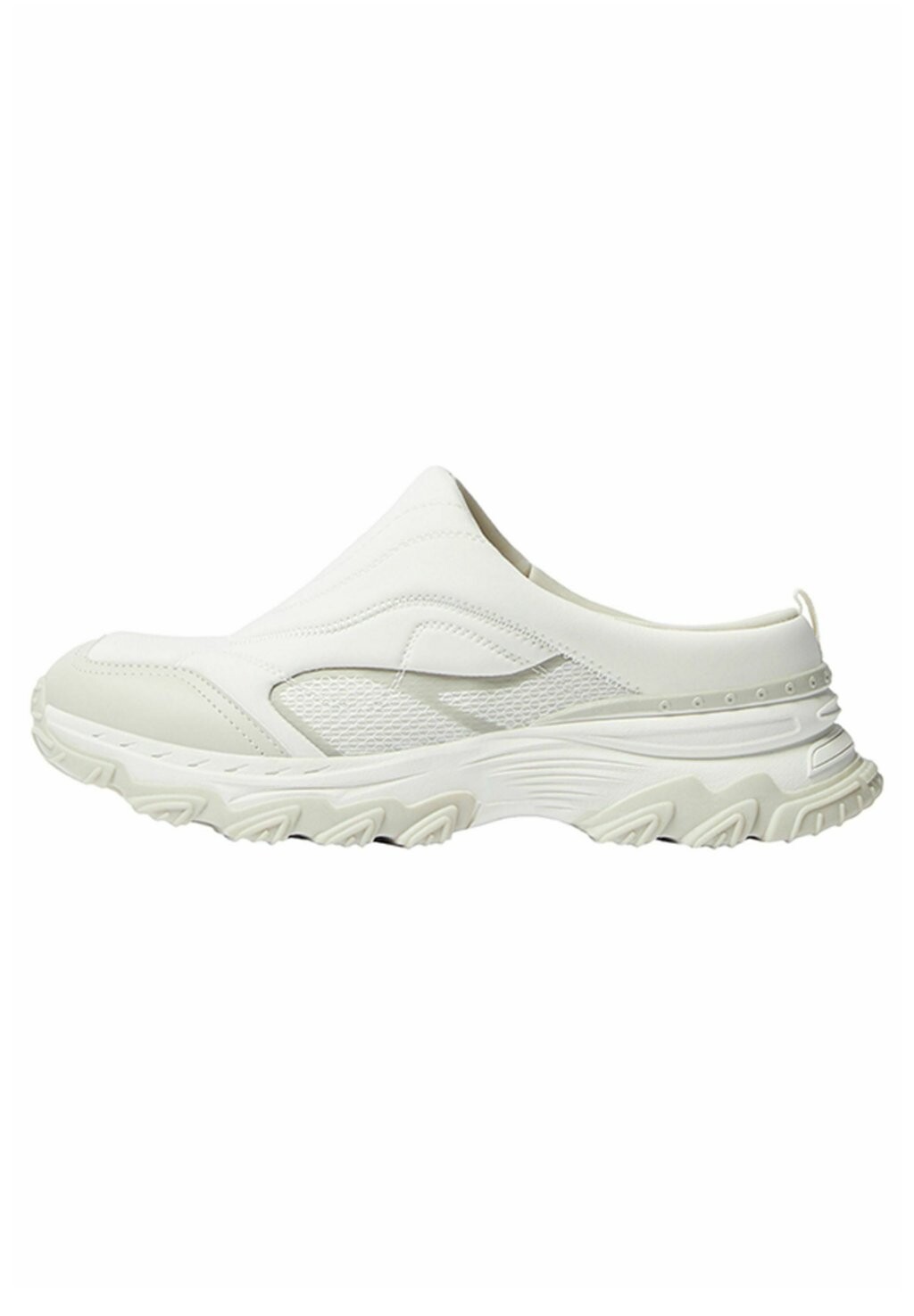 

Низкие кеды Bershka