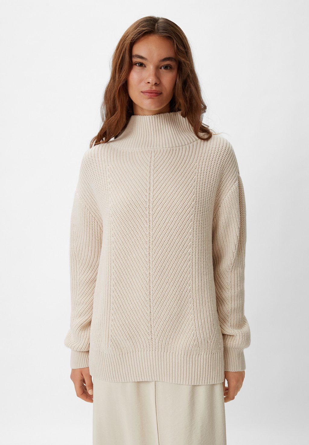 Вязаный свитер MIT TURTLENECK comma casual identity, цвет helles beige