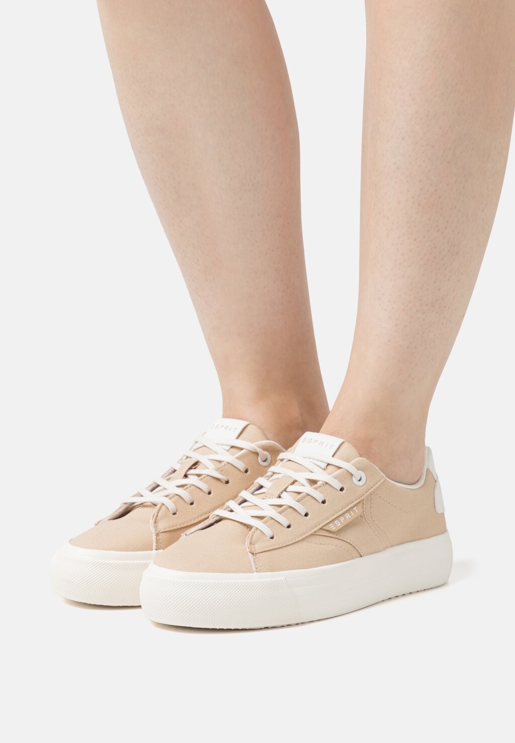 

Кроссовки Esprit