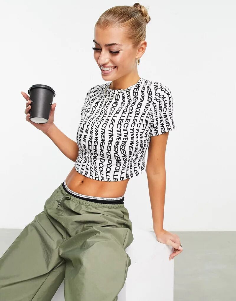 

Укороченный топ с монограммой ASOS Weekend Collective