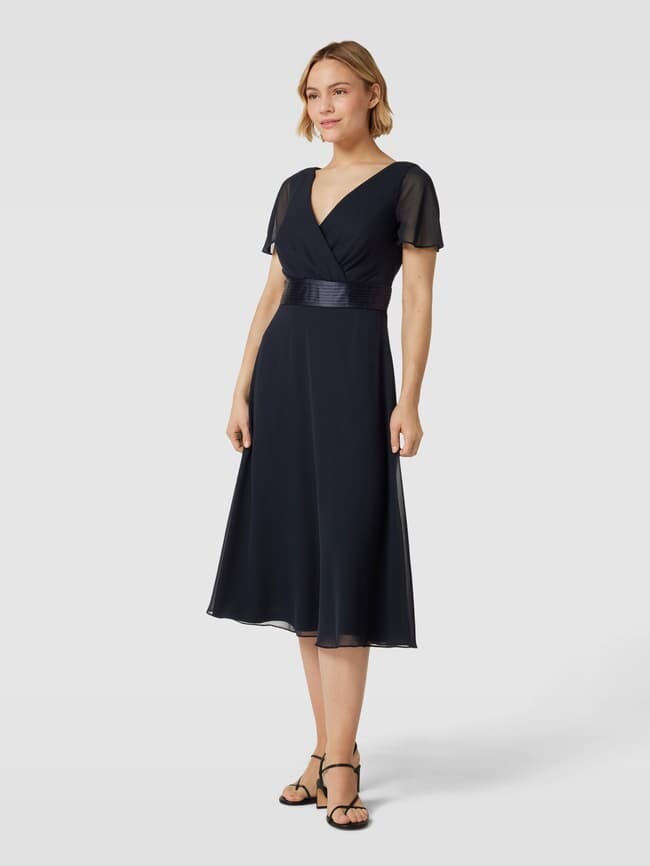 

Коктейльное платье с запахом Christian Berg, темно-синий