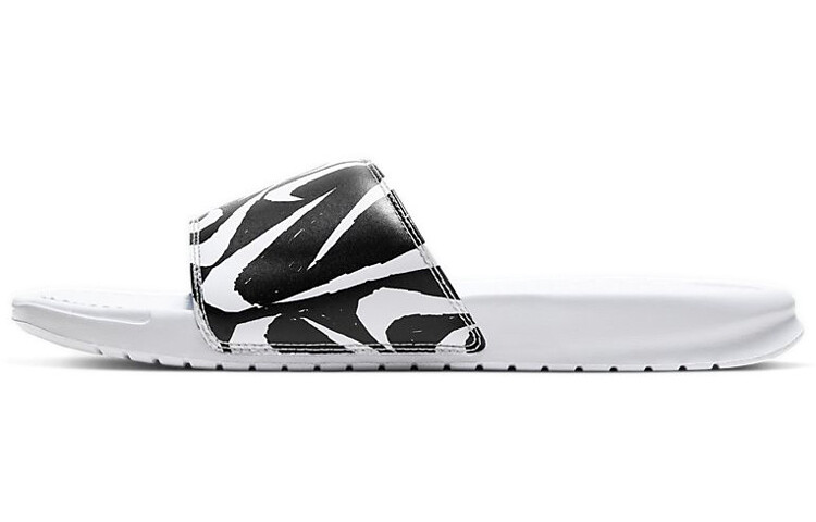 

Nike Benassi JDI с принтом Белый Черный Белый/Черный