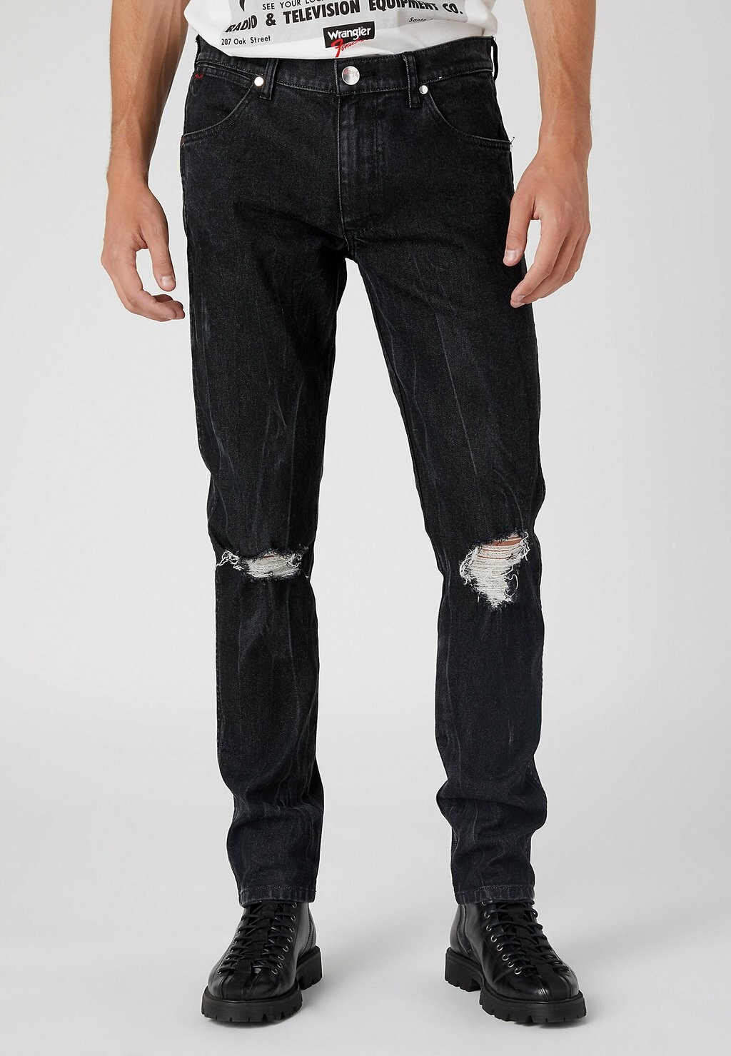 

Джинсы Slim fit Wrangler