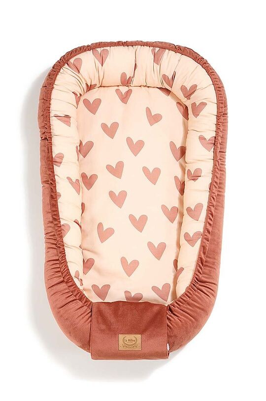 

Кокон для новорожденного Best Nest Velvet Heartbeat Pink La Millou, красный