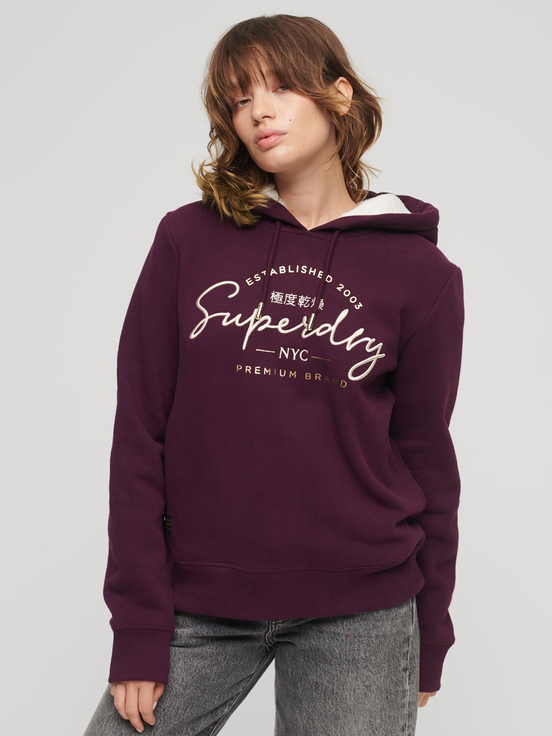 

Роскошное худи с металлизированным логотипом Superdry, фиолетовый/мульти