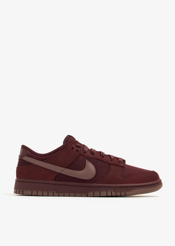 

Кроссовки Nike Dunk Low Retro PRM, бордовый, Красный