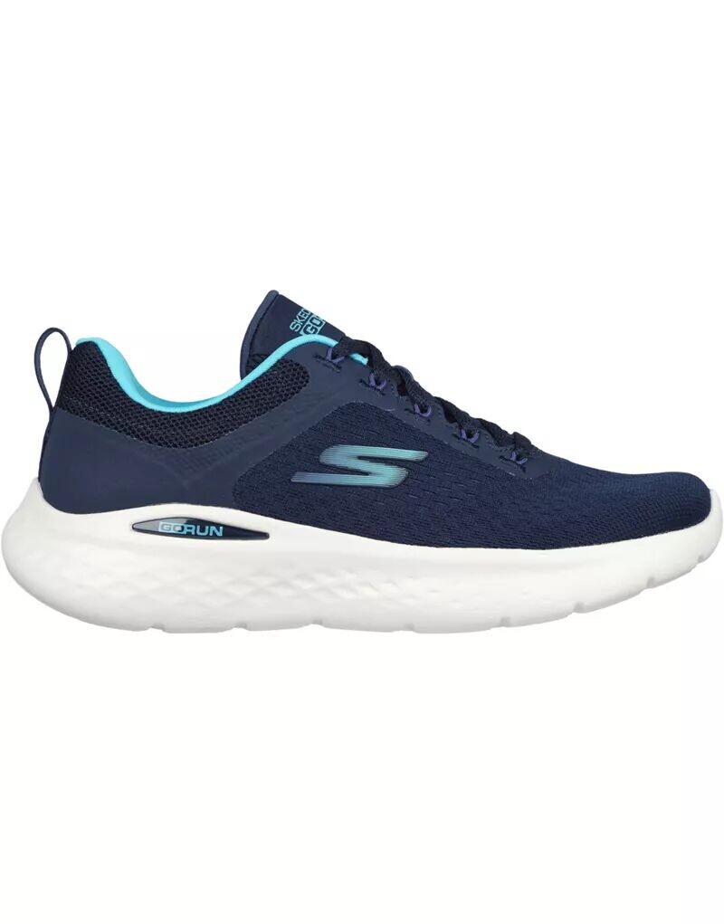

Skechers бегают в темно-синих облегченных кроссовках
