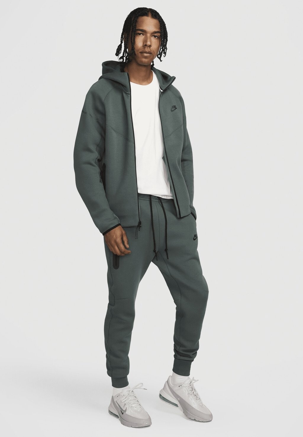 

Спортивные брюки JGGR Nike, темно-зеленый