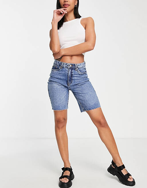 

Голубые длинные джинсовые шорты с необработанным краем Vero Moda