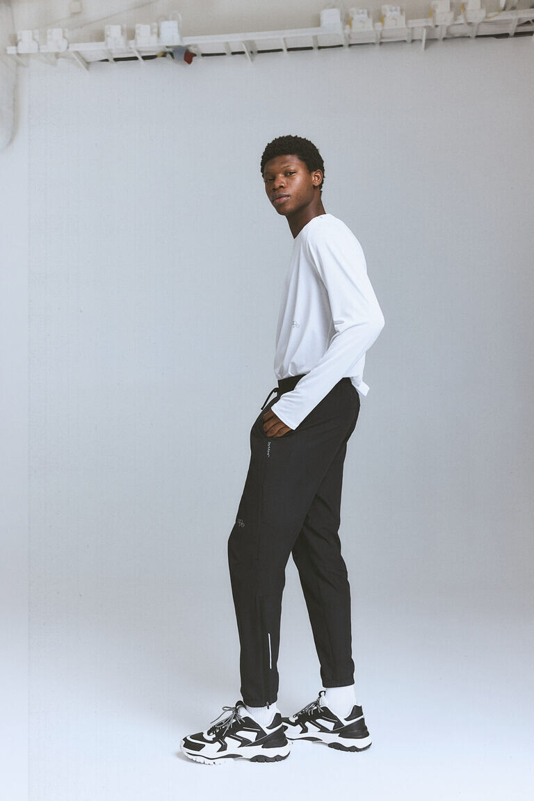 

Легкие беговые брюки drymove H&M, черный