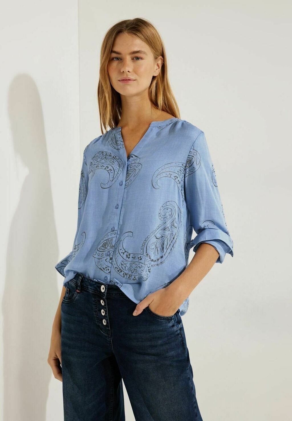 

Блузка MIT PAISLEY PRINT Cecil, цвет blau