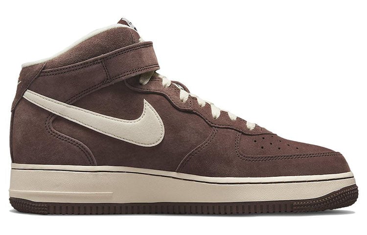 

Кроссовки Nike Air Force 1 Mid Skate мужские, коричневый