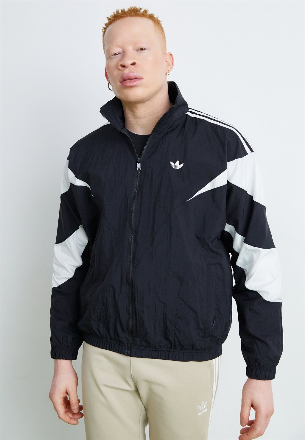 

Спортивная куртка Cutline adidas Originals, цвет black/white