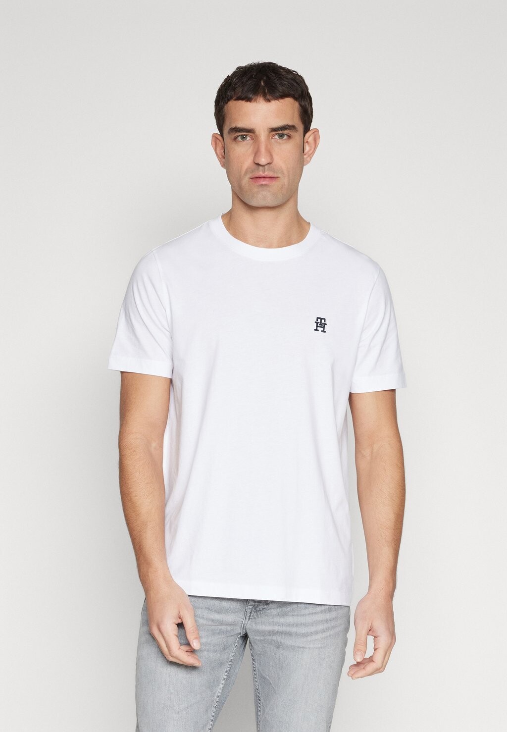 

Базовая футболка MONOGRAM TEE Tommy Hilfiger, цвет white
