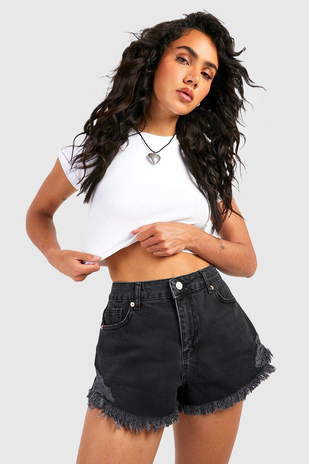 

Джинсовые шорты с черным укусом акулы Boohoo, черный