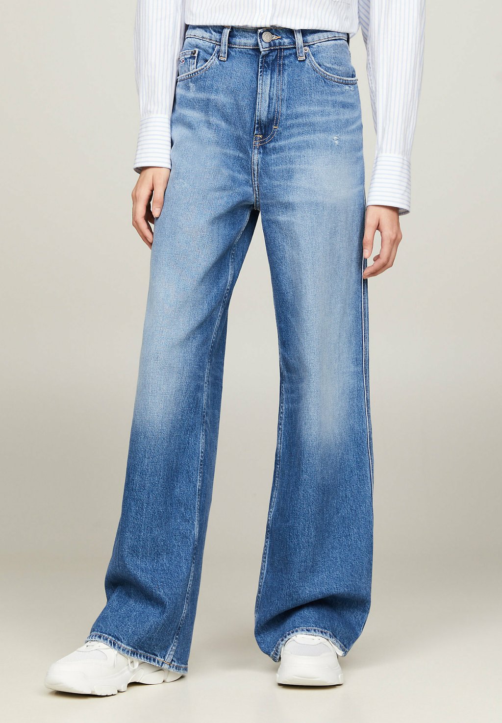 цена Расклешенные джинсы High Rise Tommy Jeans, цвет denim medium