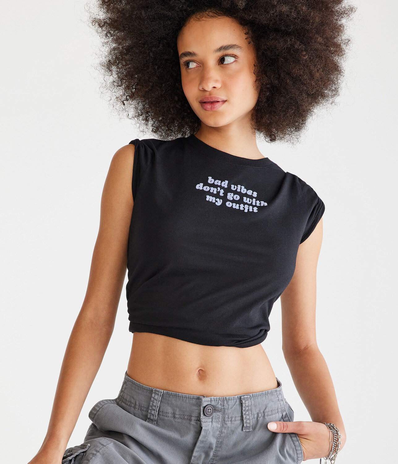 

Футболка Bad Vibes с флокированным рисунком Aeropostale, черный