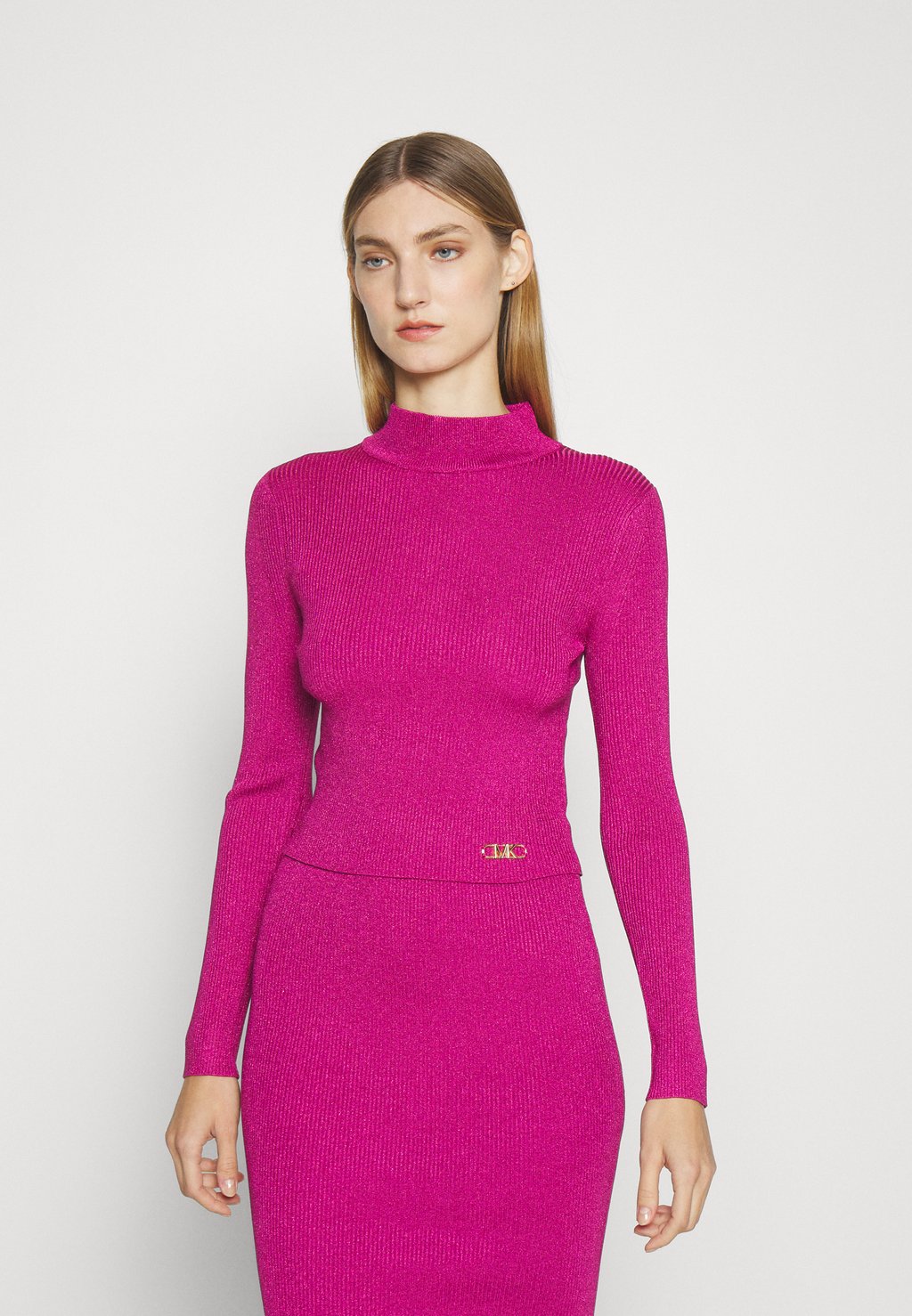 

Свитшот MICHAEL Michael Kors MOCK CROP, цвет deep fuchsia