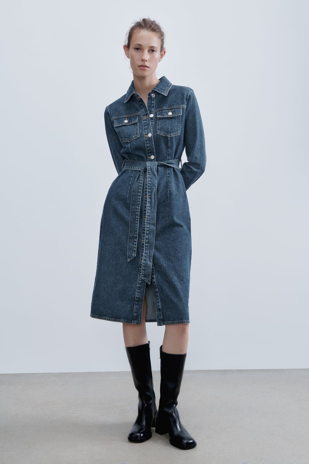 

Джинсовое платье с карманами ZARA, синий