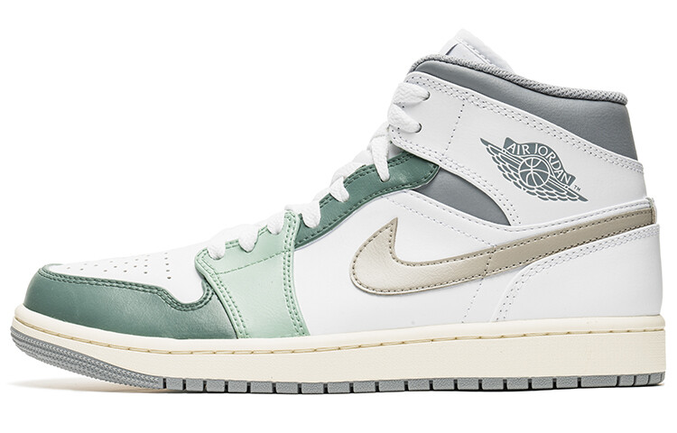

Баскетбольные кроссовки Air 1 Vintage Men High-top White/green Jordan