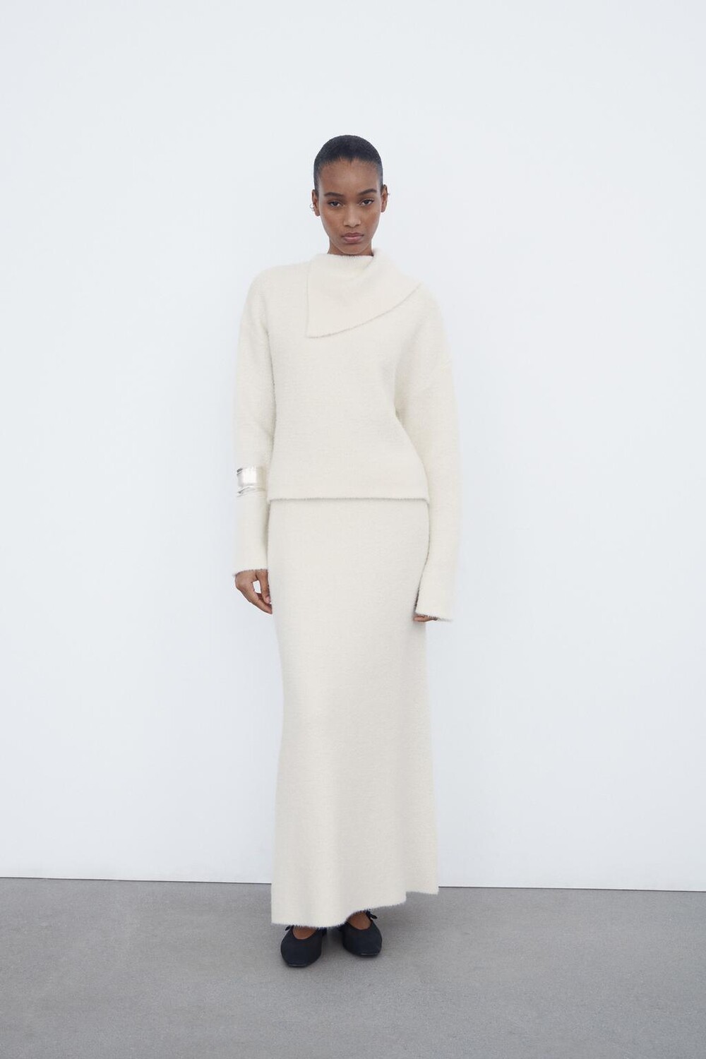 

Свитер из искусственного меха ZARA, белый