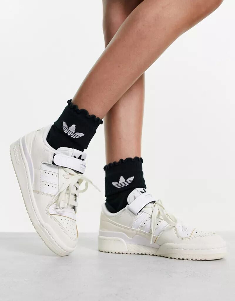 

Белые кроссовки adidas Originals Forum Low 84
