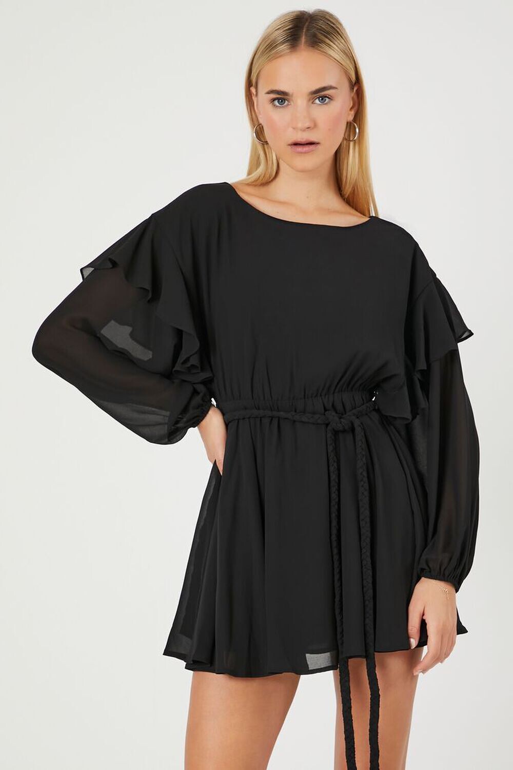 

Шифоновое мини-платье с воланами и поясом Forever 21, черный