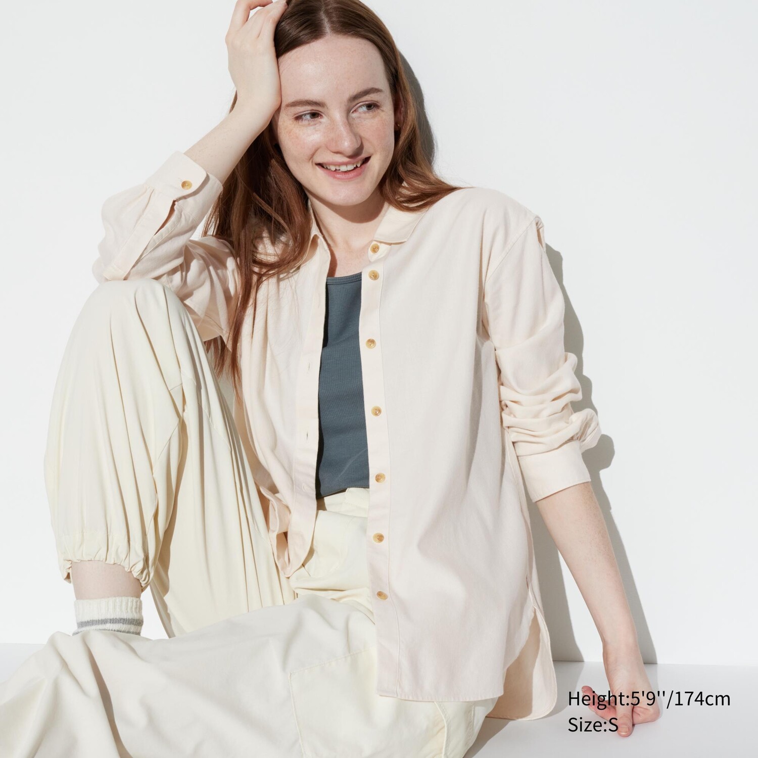 

Рубашка UNIQLO с мягким начесом, айвори