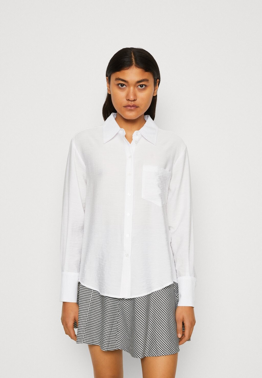 

Рубашка Gina Tricot, белый