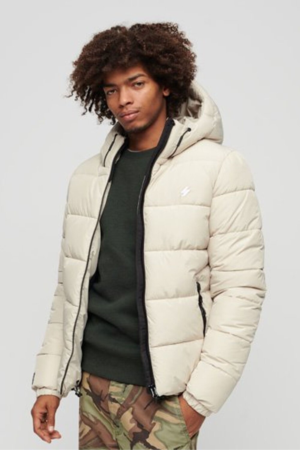 

Спортивная утепленная куртка с капюшоном Superdry, бежевый
