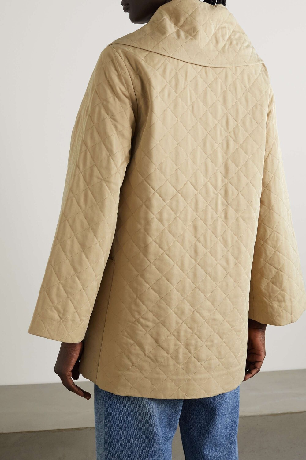 

BY MALENE BIRGER + NET SUSTAIN Стеганая куртка Alecs из смесового твила LENZING ECOVERO, бежевый