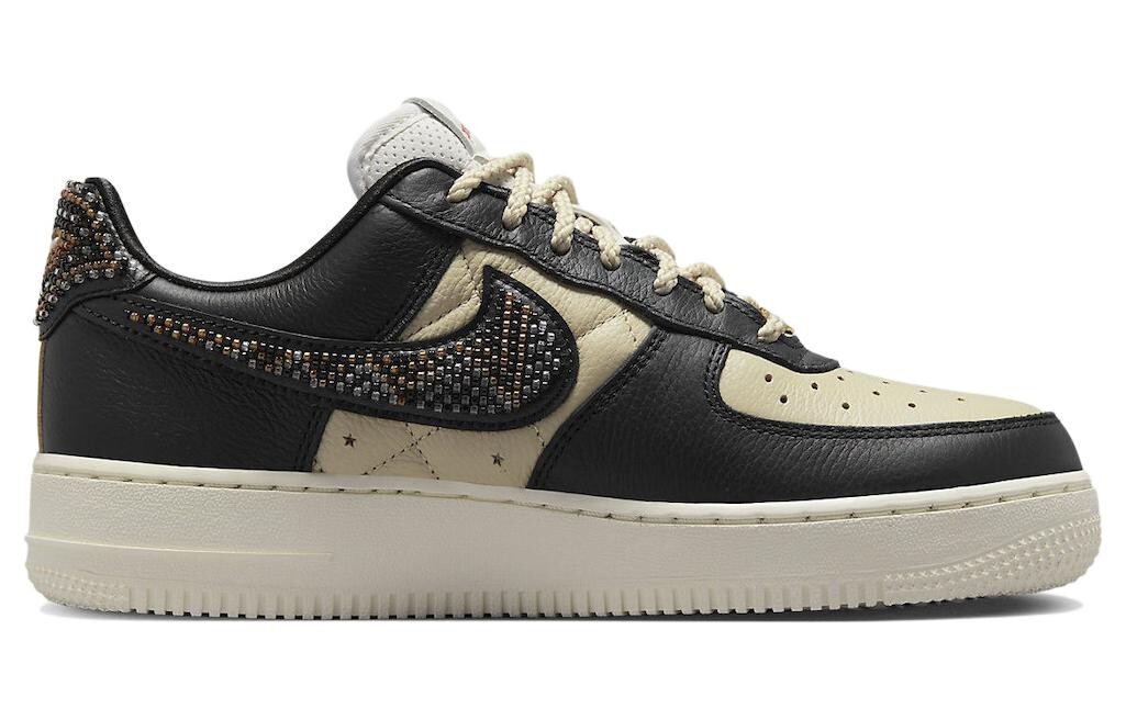 

Кроссовки женские Nike Air Force 1 Low Skate, черный