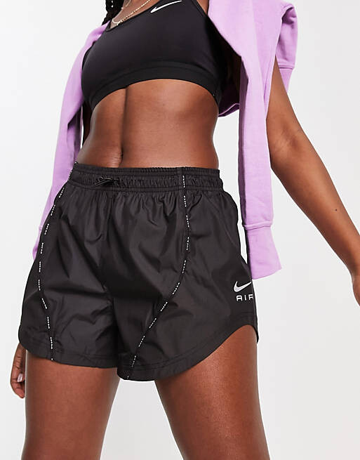 

Черные шорты с закругленным краем Nike Running Air Dri-FIT