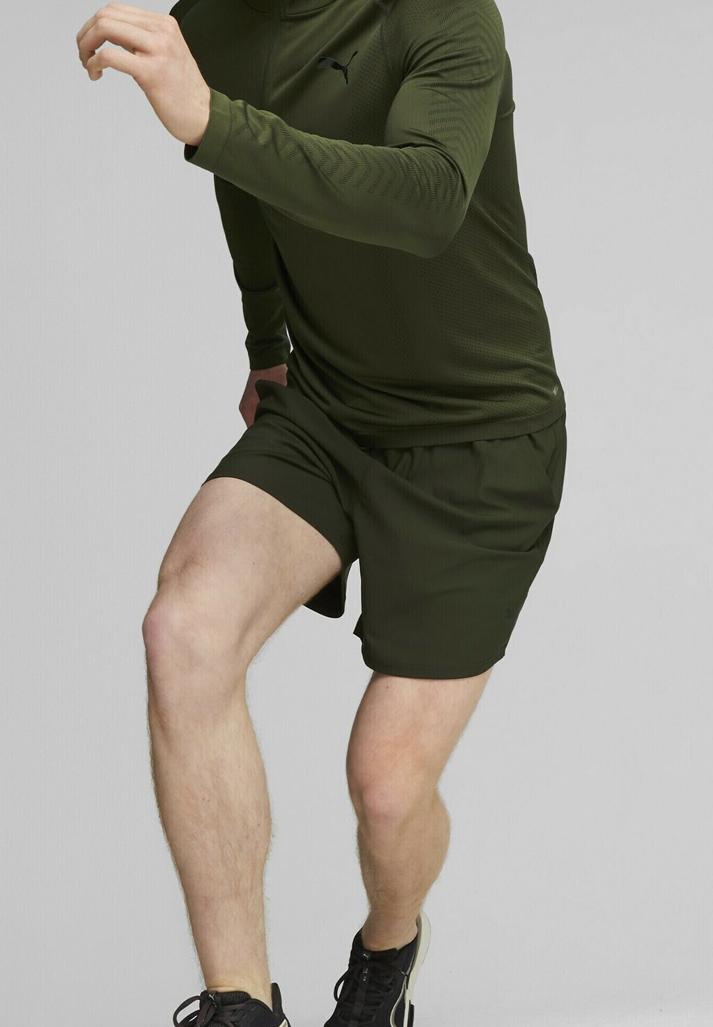 

Спортивные шорты Puma