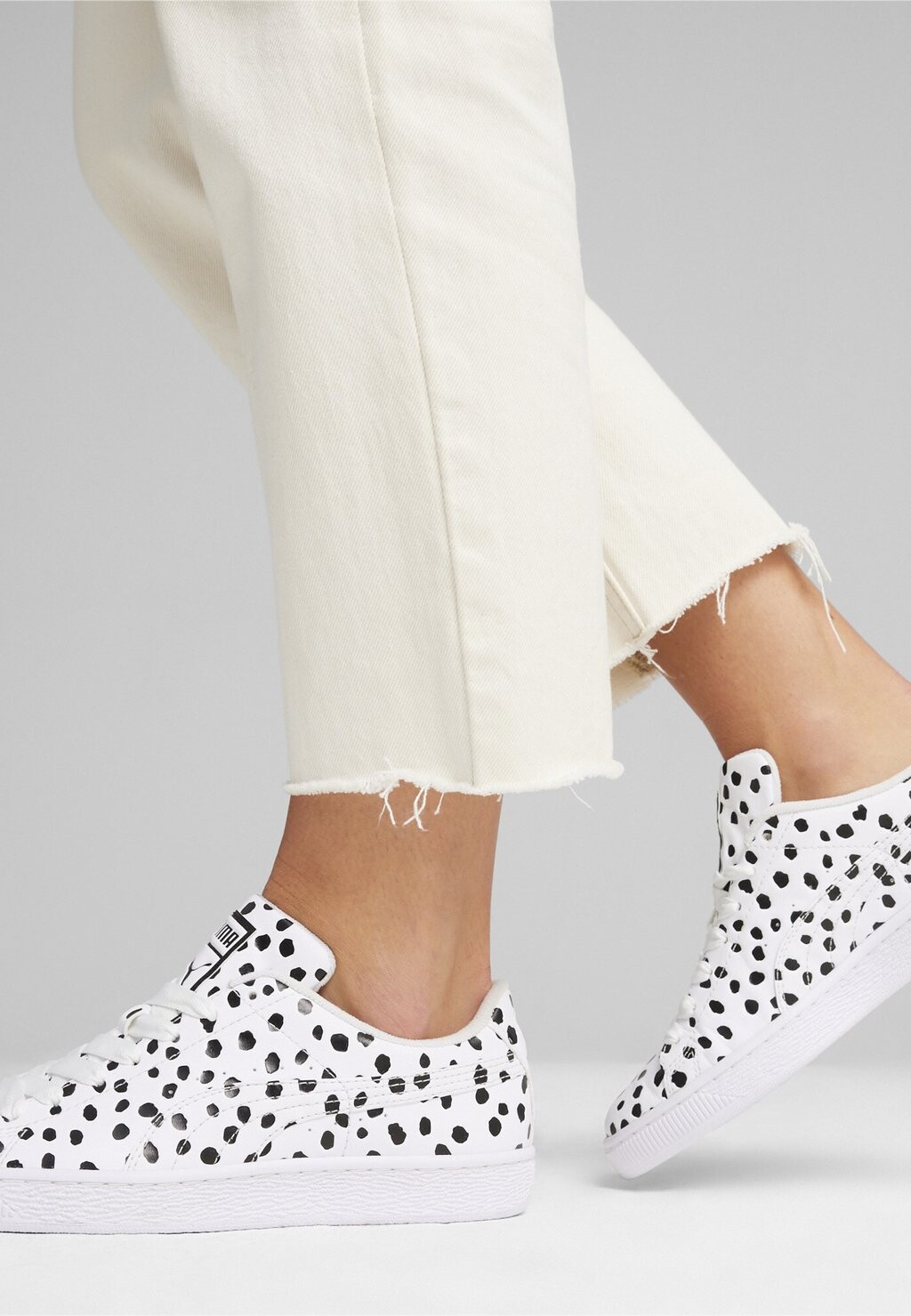 

Кроссовки низкие BASKET DALMATIAN Puma, цвет white black