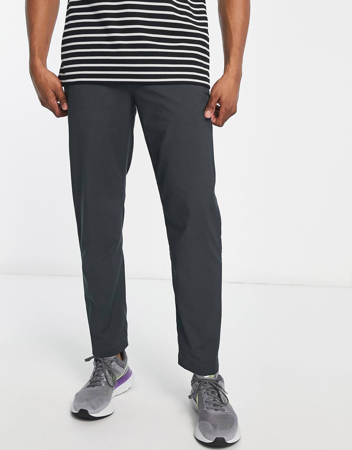 

Серые брюки Nike Golf Dri-Fit Victory