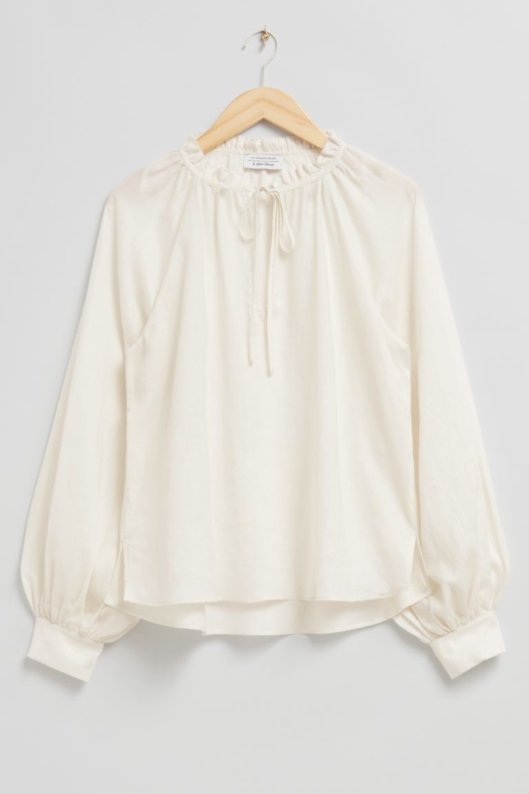 Блузка оверсайз с объемными рукавами и другие истории H&M, белый блузка из шитья с объемными рукавами