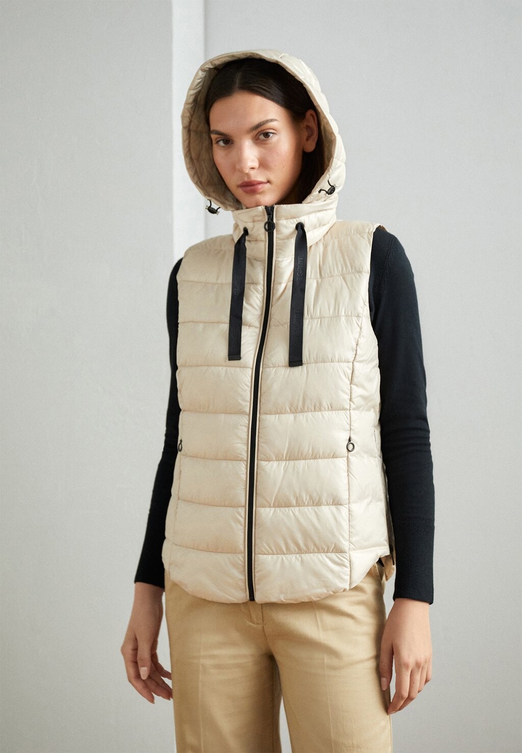 

Жилет Esprit ЖИЛЕТ ЛЕНТА, цвет cream beige