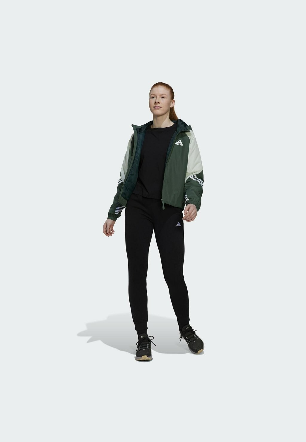 

Спортивная куртка Adidas, зеленый