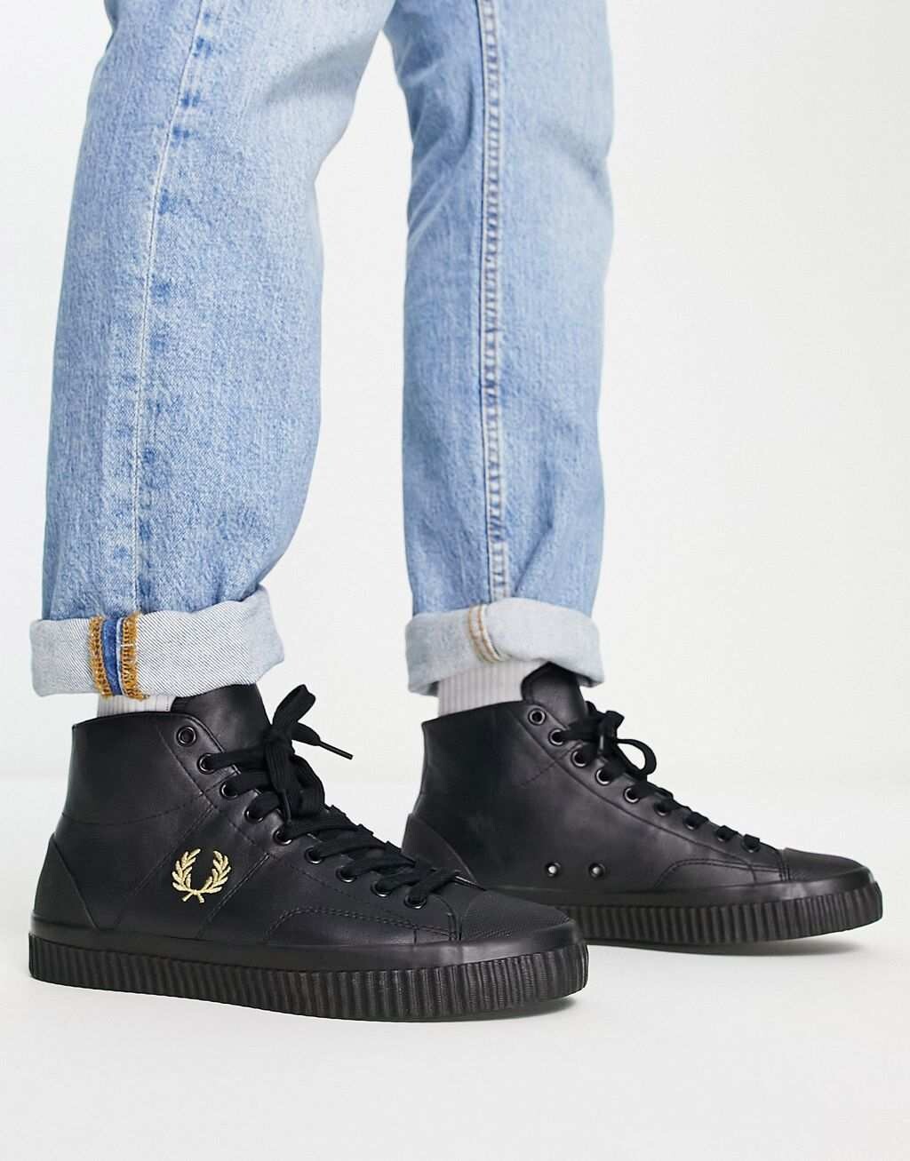 

Черные кожаные высокие кеды Fred Perry Hughes