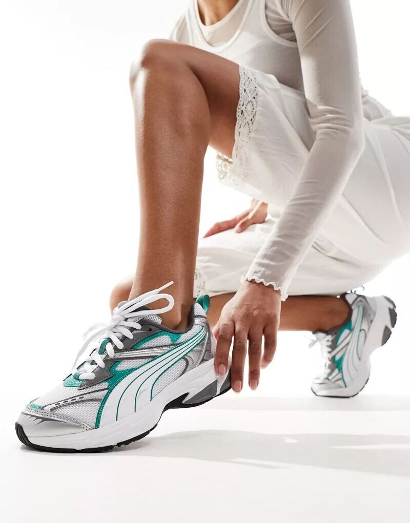 

Бело-зеленые кроссовки Puma Morphic, Серый
